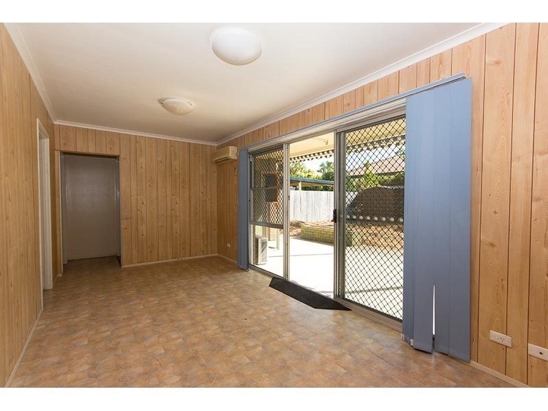 55 Surf Street, Mermaid Waters QLD 4218