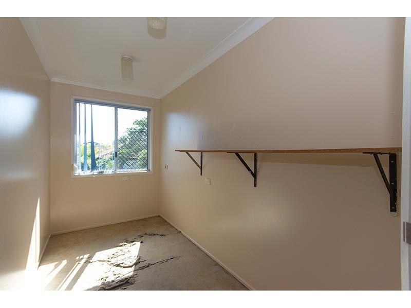 55 Surf Street, Mermaid Waters QLD 4218