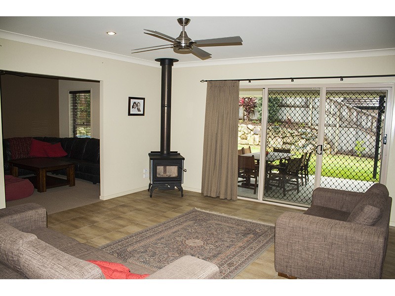 11 Honey Eater Court, Gilston QLD 4211