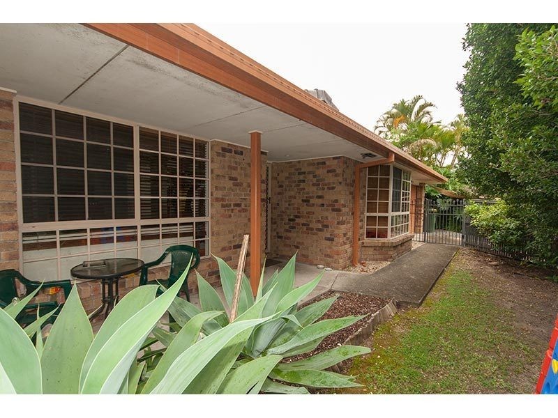 7 Angaston Avenue, Carrara QLD 4211