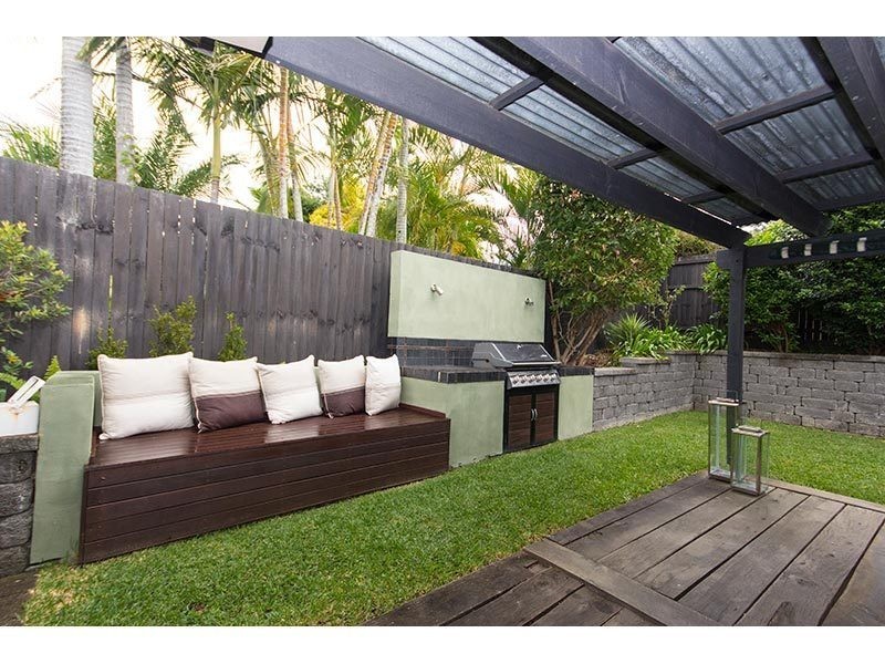 13 Bradstone Road, Carrara QLD 4211