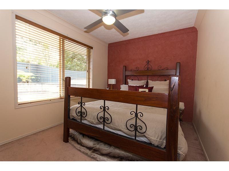 13 Bradstone Road, Carrara QLD 4211