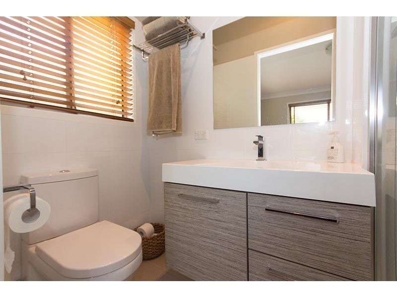 13 Bradstone Road, Carrara QLD 4211