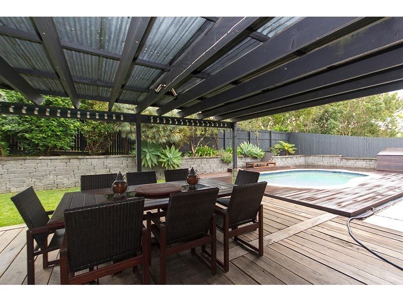 13 Bradstone Road, Carrara QLD 4211