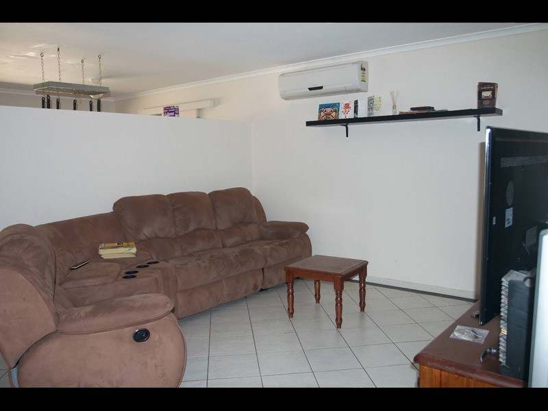 10 Jancoon Court, Carrara QLD 4211