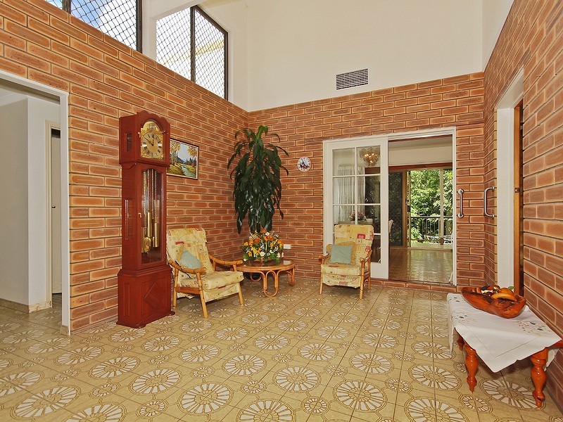 19 Bartlett Avenue, Nerang QLD 4211