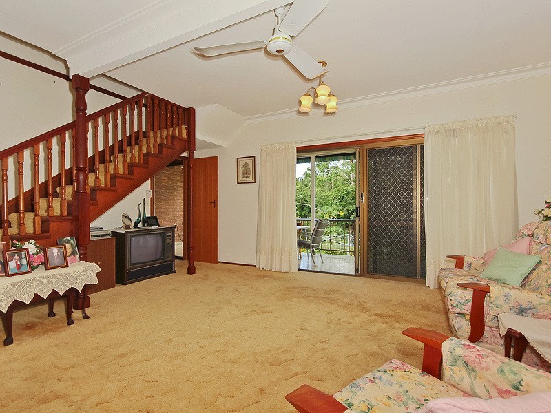 19 Bartlett Avenue, Nerang QLD 4211