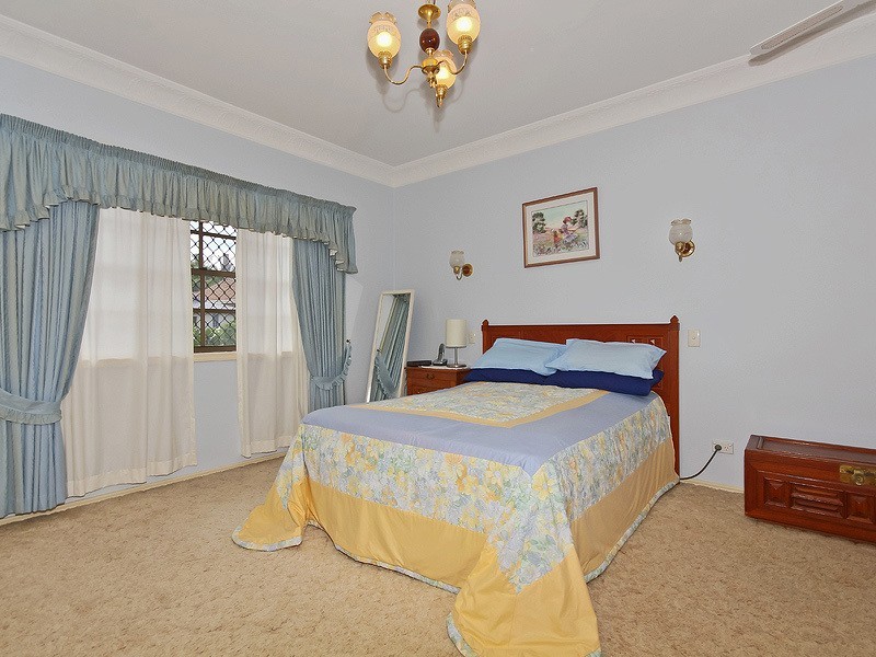 19 Bartlett Avenue, Nerang QLD 4211