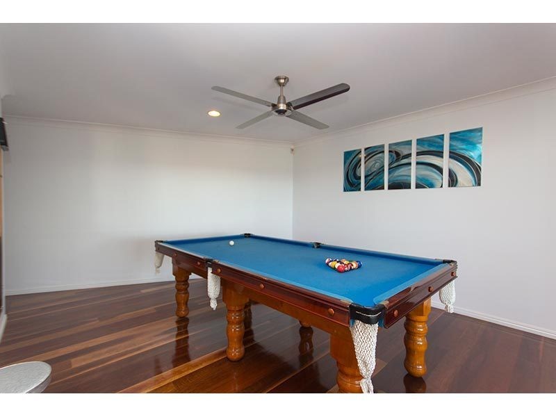 24 Trafalgar Street, Highland Park QLD 4211