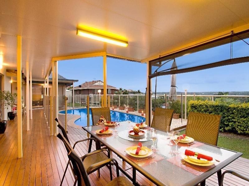 24 Trafalgar Street, Highland Park QLD 4211