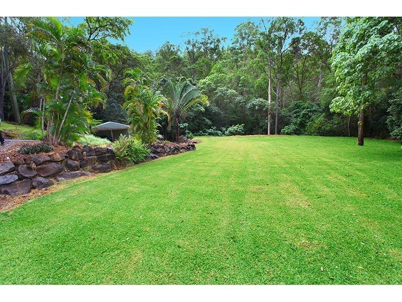 105 Henri Roberts Drive, Clagiraba QLD 4211