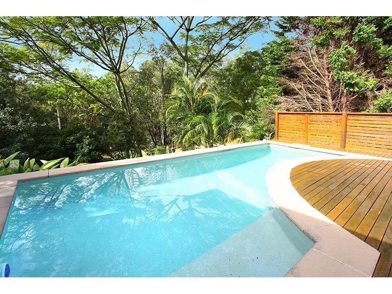 105 Henri Roberts Drive, Clagiraba QLD 4211