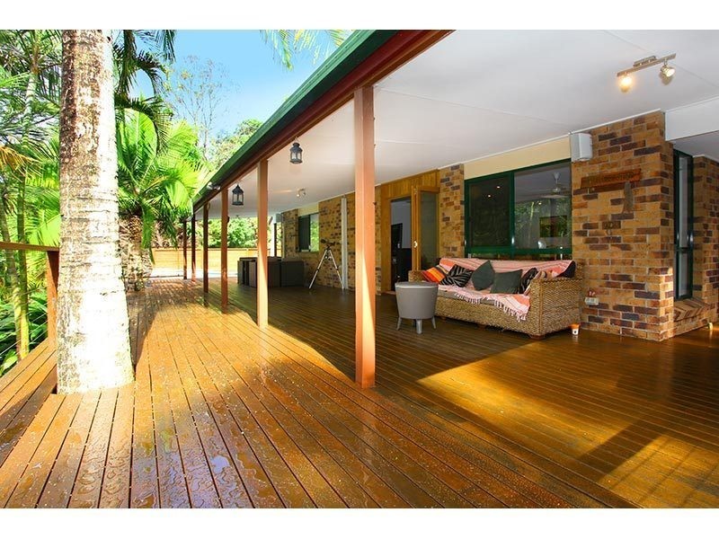 105 Henri Roberts Drive, Clagiraba QLD 4211