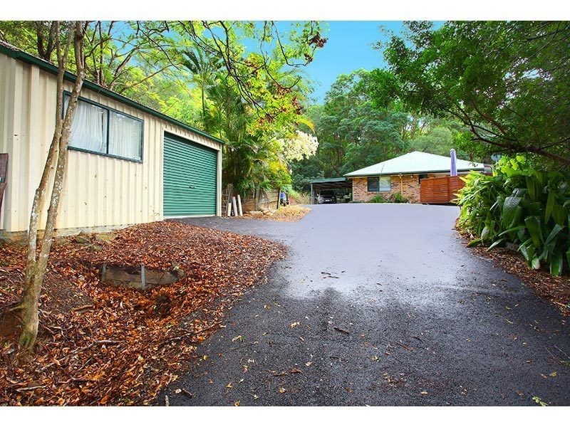 105 Henri Roberts Drive, Clagiraba QLD 4211