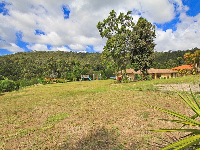10 Mulwala Street, Maudsland QLD 4210