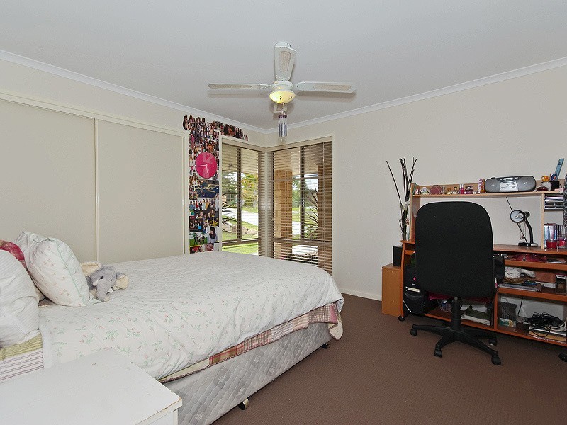 10 Mulwala Street, Maudsland QLD 4210