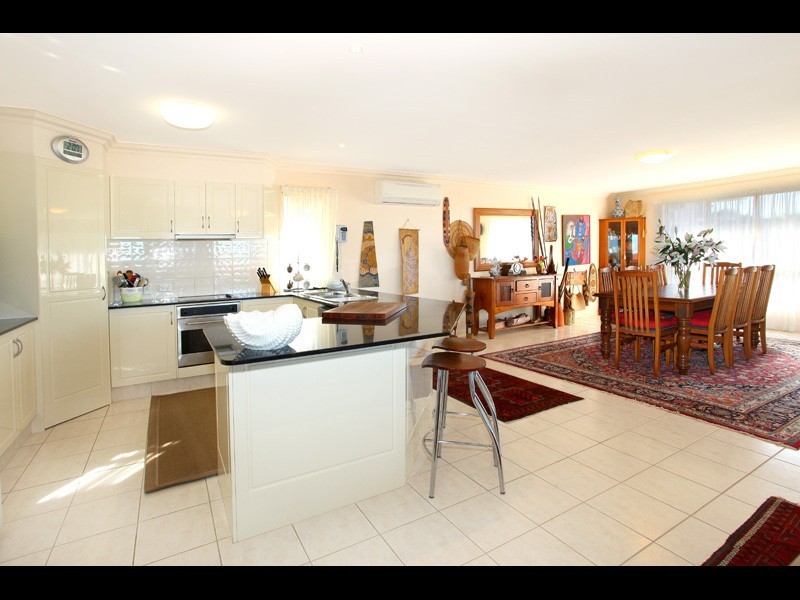 Highland Park QLD 4211