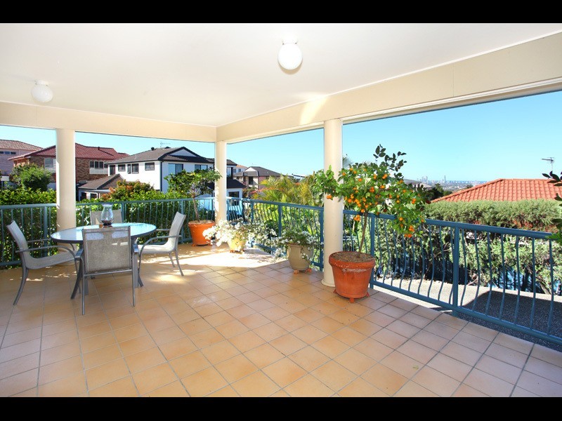 Highland Park QLD 4211
