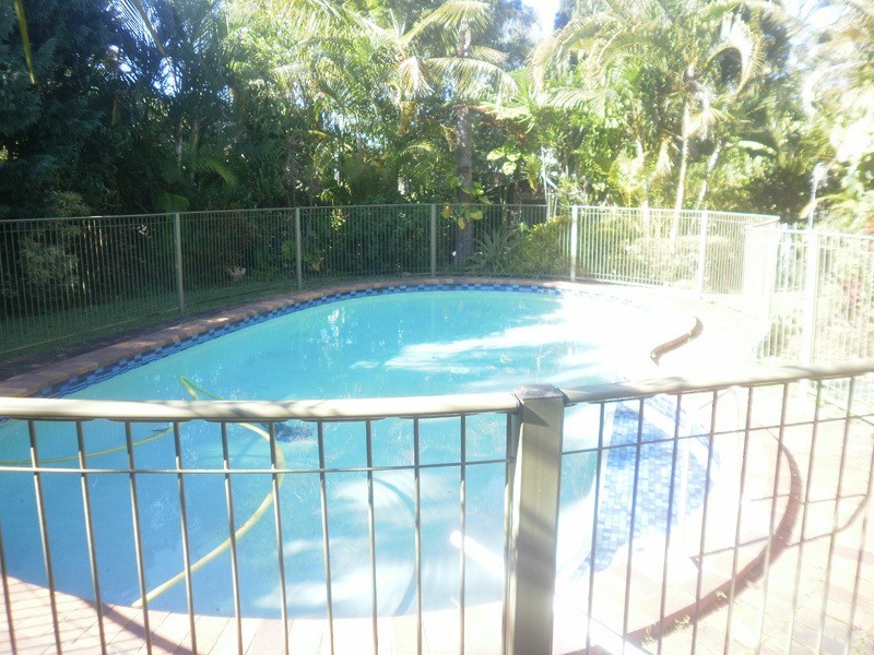 10 Baloo Street, Nerang QLD 4211