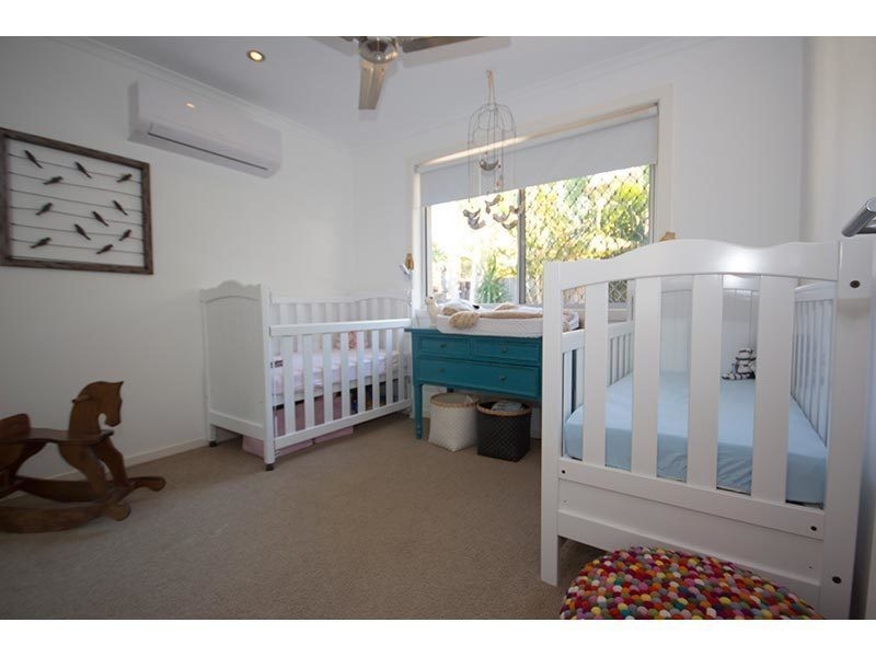 42 Slatyer Avenue, Bundall QLD 4217