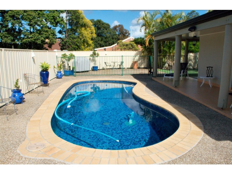 4 Nerang River Drive, Nerang QLD 4211