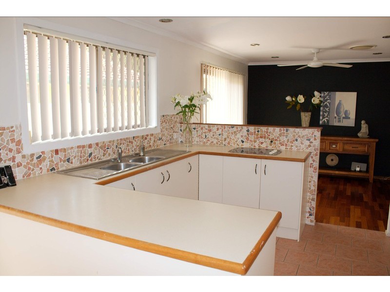 4 Nerang River Drive, Nerang QLD 4211