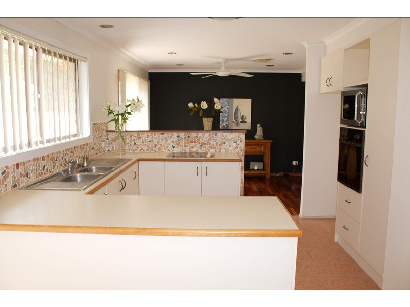 4 Nerang River Drive, Nerang QLD 4211