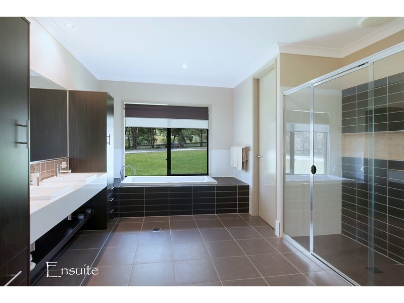 41 Lagoon Park Drive, Maudsland QLD 4210