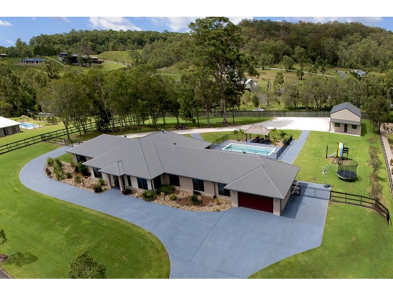 41 Lagoon Park Drive, Maudsland QLD 4210