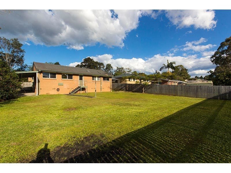 39 Brier Crecent, Varsity Lakes QLD 4227