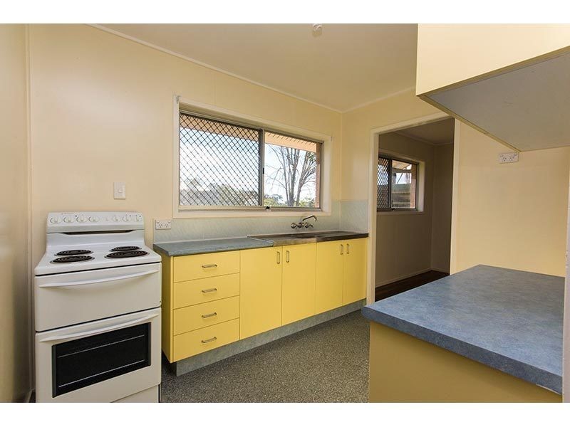 39 Brier Crecent, Varsity Lakes QLD 4227