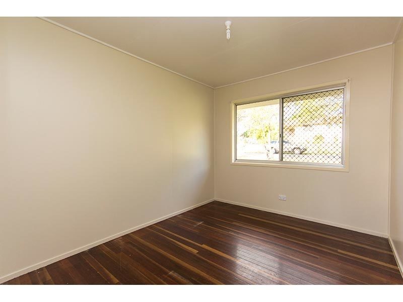 39 Brier Crecent, Varsity Lakes QLD 4227