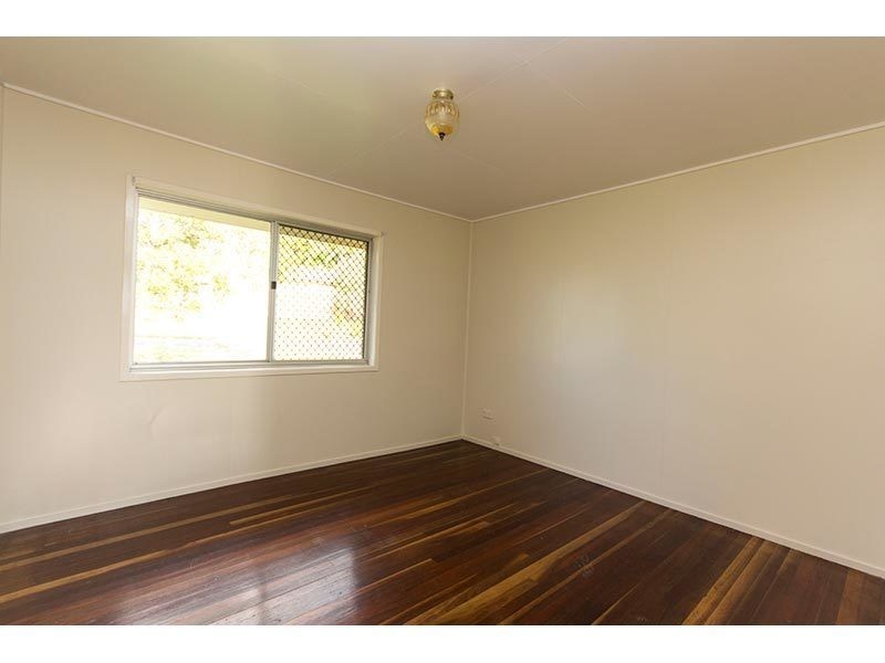 39 Brier Crecent, Varsity Lakes QLD 4227