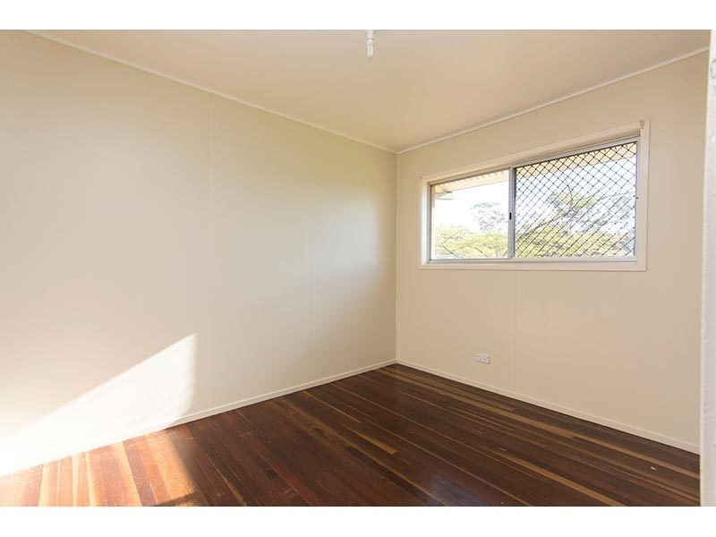 39 Brier Crecent, Varsity Lakes QLD 4227