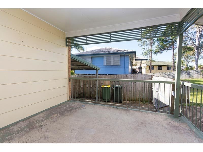 39 Brier Crecent, Varsity Lakes QLD 4227