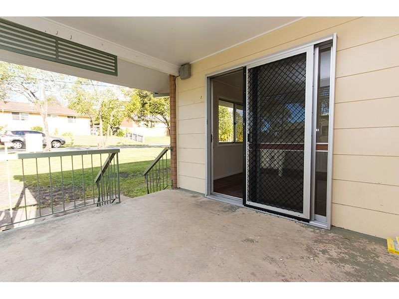39 Brier Crecent, Varsity Lakes QLD 4227