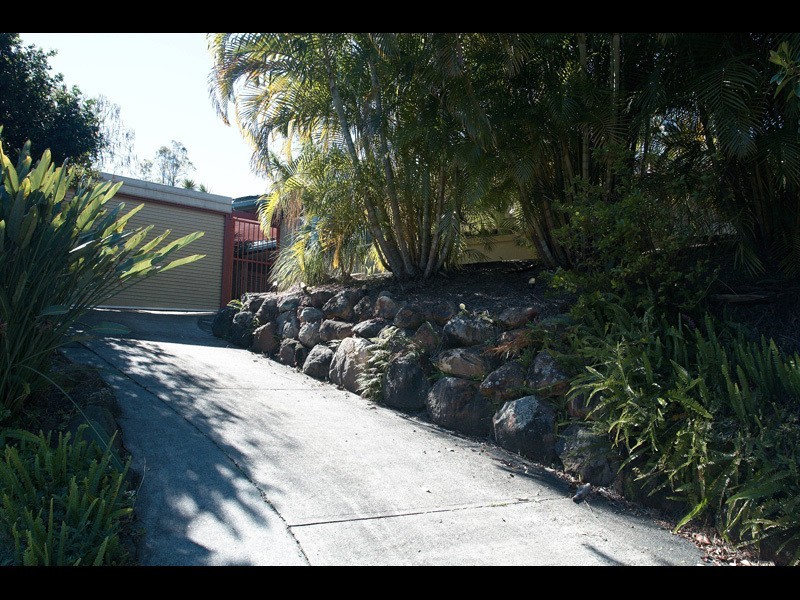 24 Barrine Drive, Worongary QLD 4213