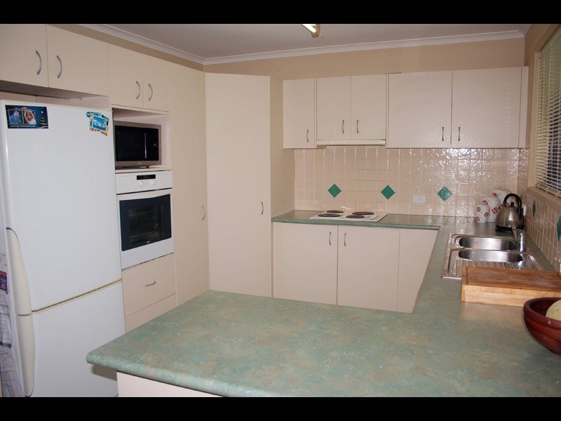 3 Rosella Court, Carrara QLD 4211