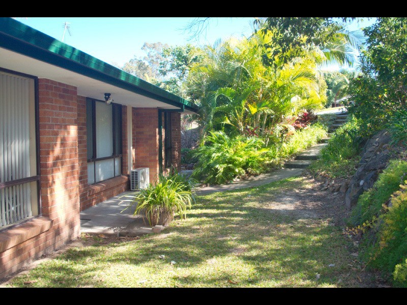 3 Rosella Court, Carrara QLD 4211