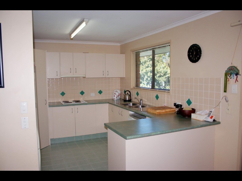 3 Rosella Court, Carrara QLD 4211