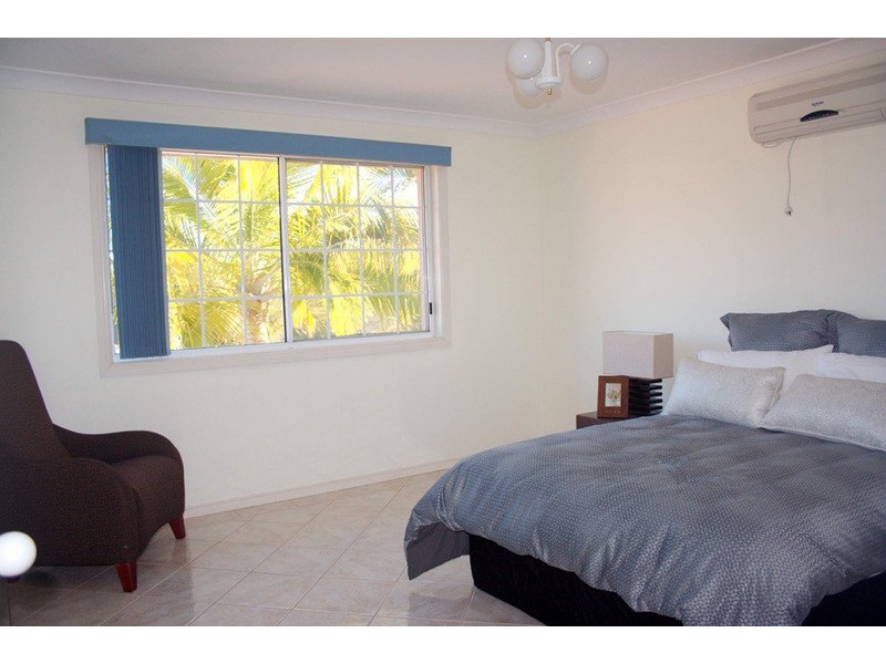 32 Woolmere Street, Carrara QLD 4211