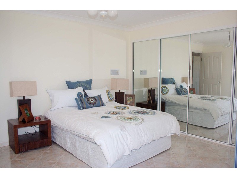 32 Woolmere Street, Carrara QLD 4211