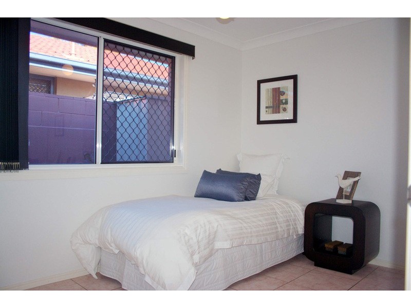 32 Woolmere Street, Carrara QLD 4211