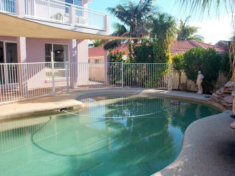 32 Woolmere Street, Carrara QLD 4211