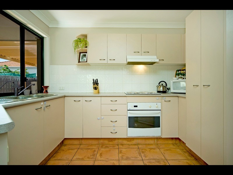 36 Marble Arch Place, Arundel QLD 4214