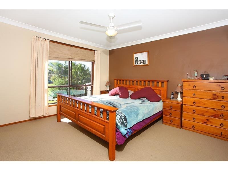 8 Lexington Drive, Worongary QLD 4213