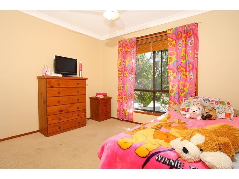 8 Lexington Drive, Worongary QLD 4213