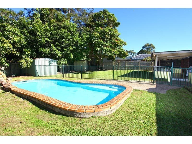 8 Lexington Drive, Worongary QLD 4213