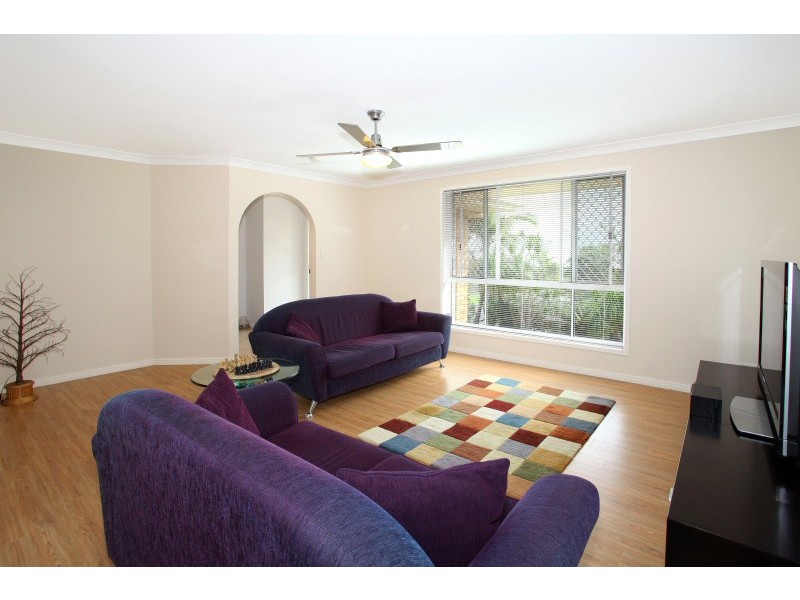 3 Trafalgar Street, Highland Park QLD 4211