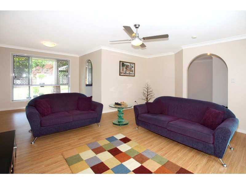 3 Trafalgar Street, Highland Park QLD 4211